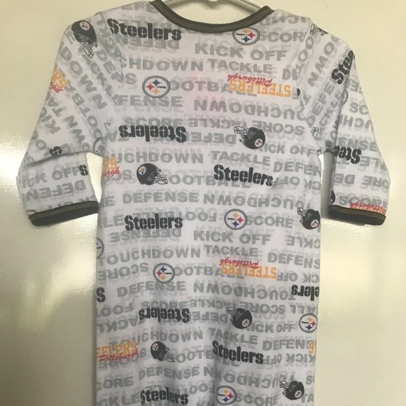 NFL Team Apparel, Pittsburg Steelers One Piece sz 0-3 M with matching Black sock - Picture 2 of 3